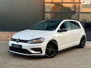Volkswagen Golf - 1.5 TSI Highline R-Line 150pk Pano/Virtual/Keyless