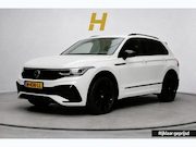 Volkswagen Tiguan - 1.5 TSI 150pk R-Line | Carplay | Sfeerverlichting | Blind-Sp