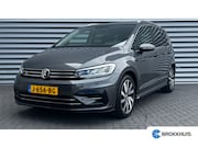 Volkswagen Touran - 1.5 TSI 150PK 7-ZITS HIGHLINE BUSINESS R AUTOMAAT / NAVI / L