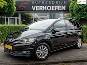 Volkswagen Touran - 1.6 TDI SCR Connected Series 7p | AUTOMAAT | NAVIGATIE | CRU