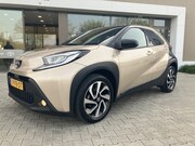 Toyota Aygo X - 1.0 VVT-i AUTOMAAT Puls | Apple Car-Play | Camera