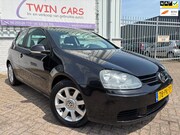 Volkswagen Golf - 1.6 FSI Sportline