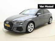 Audi A3 - Sportback 30 TFSI S edition | Keyless | S-line | Apple Carpl
