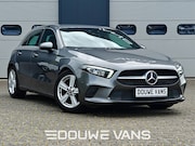 Mercedes-Benz A-klasse - 180 Automaat AmbienteVerli. Led MBUX Trekhaak BTW auto. 1ste