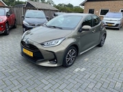 Toyota Yaris - 1.5 Hyb. Dynamic Navi Carplay Camera AdaptiveCruise Keyless