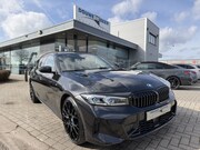 BMW 3-serie - Touring 330e xDrive M Sport Pano-Dak | Adapt. Cruise | M-Sto