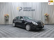 Alfa Romeo Giulietta - 1.4 T Distinctive|Trekhaak|Airco|Cruise