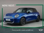 MINI Cooper S - 3-Deurs Favoured M 54.2 kWh