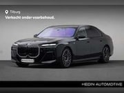 BMW i7 - eDrive50 106 kWh | Rear-seat entertainment experie
