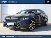 BMW i5 - eDrive40 M Sport / Panoramadak / Adaptieve LED / Parking Ass