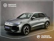 Volkswagen T-Roc - R-Line 1st Edition 1.5 eTSI 150pk DSG Automaat Trekhaak, Ada