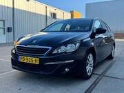 Peugeot 308 - 1.2 PureTech Blue Lion PANO/NAVI