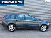 Volvo V50 - 2.5 T5 AWD 220PK Automaat 5-cilinder Leer Xenon Cruise ctrl