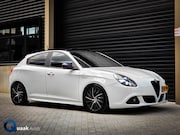 Alfa Romeo Giulietta - 1.7TBi Quadrifoglio Verde | PANO | BOSE | LEDER | XENON