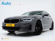 BMW 5-serie - Touring 520e | LED Grille | Keyless | Leder | Sfeerlicht | C