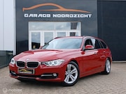BMW 3-serie - Touring 320i Upgrade Edition /Navigatie/Leder