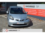 Toyota Aygo - 1.0-12V + Carplay/Android auto / airco