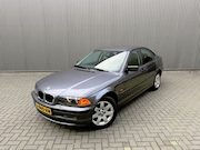 BMW 3-serie - 318i Volledig onderhouden zeer nette conditie!