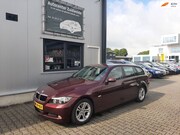 BMW 3-serie - Touring 318i Business Line navi clima cruise motorprobleem