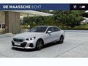 BMW i5 - eDrive40 M Sport / Panoramadak / Trekhaak / Bowers