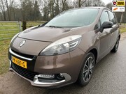 Renault Scénic - 1.2 TCe Bose met trekhaak en onderhoudshistorie erbij