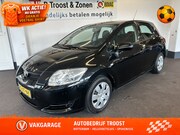 Toyota Auris - 1.4-16V Terra | Airco | Nederlands geleverd | 5deurs | Radio
