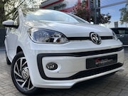 Volkswagen Up! - 1.0 BMT 75PK! *!* AIRCO/ NAVI/ LMV/ STOELVERWARMING