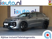 Volkswagen T-Roc - 1.5 eTsi R-Line Black Style Pano/IQ.Light/Keyless/Camera/ACC