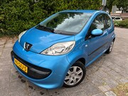 Peugeot 107 - MET KOELE AIRCO & JAAR APK