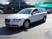 Volvo V70 - 2.4D LIMITED EDITION LEDER/NAVI/PDC KEURIGE STAAT