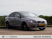 Volvo S40 - 2.4 Momentum Pano Stoelverwarming Leder