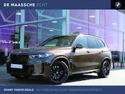 BMW X5 - xDrive50e M Sport Automaat / Trekhaak / Panoramada