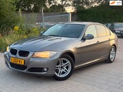 BMW 3-serie - 320i Airco Cruise Half Leder Parkeer sensor