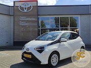 Toyota Aygo - 1.0 VVT-i x-play CAMERA AIRCO APPLE/ANDROID BLUETOOTH NL-AUT