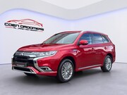 Mitsubishi Outlander - 2.4 PHEV Intense+ /Apple Carplay/Schuif-kanteldak/Premium Au