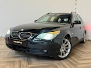 BMW 5-serie - Touring 523i | NETTE AUTO! | DEALER ODERHOUDEN! | PANRAMADAK