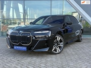 BMW 7-serie - M760e xDrive M-Sport Sky Lounge / Theater Screen / Bowers Wi