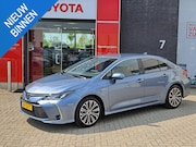 Toyota Corolla - Sedan 1.8 Hybrid First Edition NAVIGATIE ADAPTIVE CRUISE CON