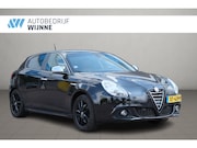 Alfa Romeo Giulietta - 1.4 T 170pk Aut. Exclusive | Leer | Navi | Trekhaak | Xenon