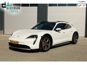 Porsche Taycan Cross Turismo - 4S 93 kWh Pano Luchtvering Bose Adaptief