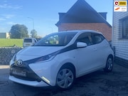 Toyota Aygo - 1.0 VVT-i x-now/ Camera/ AC/ Navi/ Carplay/ Elec. spiegels