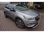 Opel Grandland - X 1.2 Turbo Business Executive