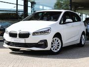 BMW 2-serie Active Tourer - 218i Executive Automaat / Trekhaak / Panoramadak / Sportstoe