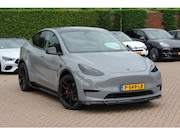 Tesla Model Y - Long Range AWD 75 kWh / Autopilot / Panoramadak / Camera / 2