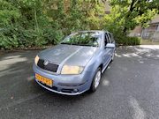 Skoda Fabia - Combi 1.4-16V Elegance LEUKE AUTO RIJDT EN SCHAKELT GOED