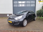 Kia Rio - | 1.2 CVVT ComfortLine | Airco | Telefoonverbinding | Naviga
