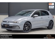 Volkswagen Golf - 1.0 eTSI Life Harman Kardon Stoelverwarming ACC Sfeerverlich