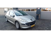 Peugeot 207 - 1.4-16V X-line EXPORT