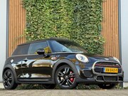 MINI John Cooper Works - Mini 2.0 Chili|PANO|HEAD UP|231PK|JCW|HARMAN KARDON