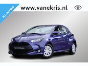 Toyota Yaris - 1.5 Hybrid Active, Startknop